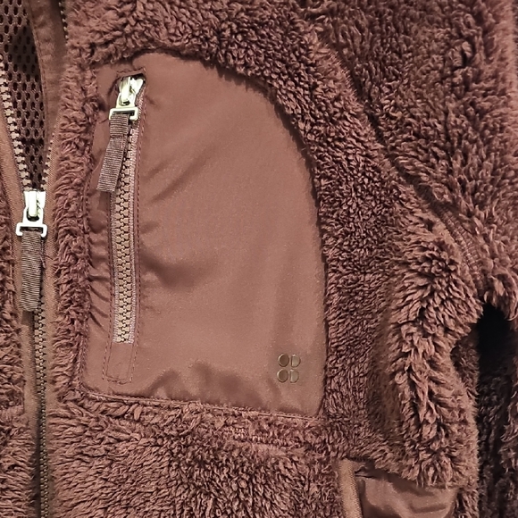 Sweaty Betty Deep Burgundy Plush Jacket - Picture 5 of 5